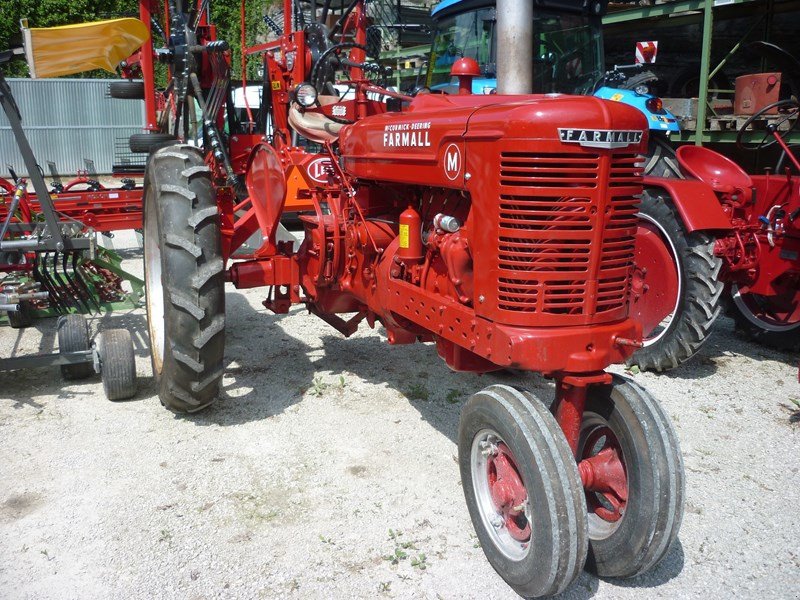 Traktor a típus McCormick Farmall M, Gebrauchtmaschine ekkor: Helgisried (Kép 1)