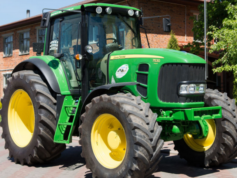 Oldtimer-Traktor a típus John Deere 7530 Premium, Neumaschine ekkor: Житомир