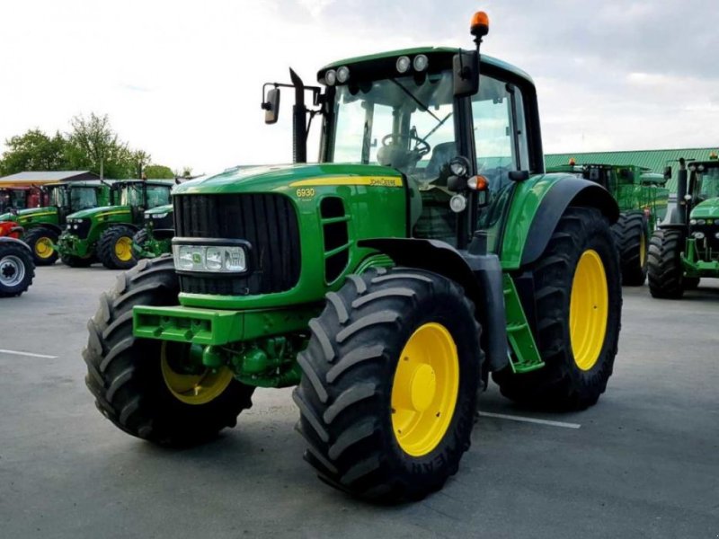 Oldtimer-Traktor a típus John Deere 6930 Premium, Neumaschine ekkor: Звенигородка (Kép 1)