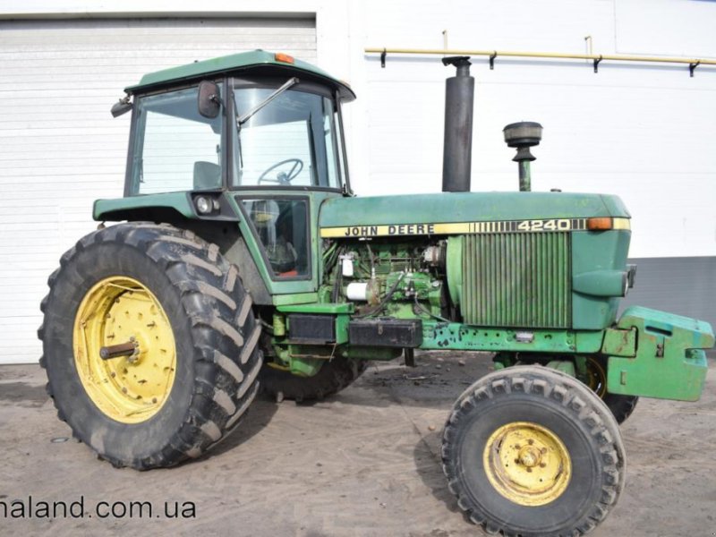 Oldtimer-Traktor a típus John Deere 4240, Neumaschine ekkor: Житомир (Kép 1)