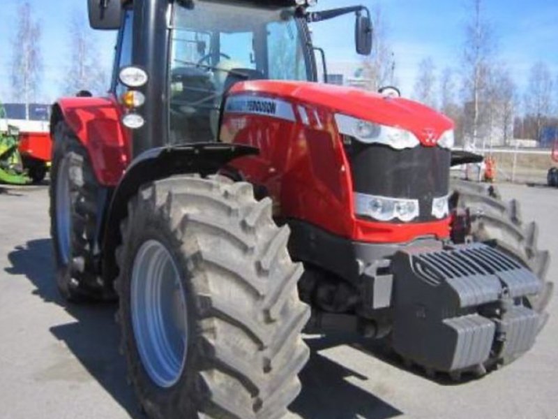 Oldtimer-Traktor a típus Massey Ferguson 7716,  ekkor: Київ (Kép 1)
