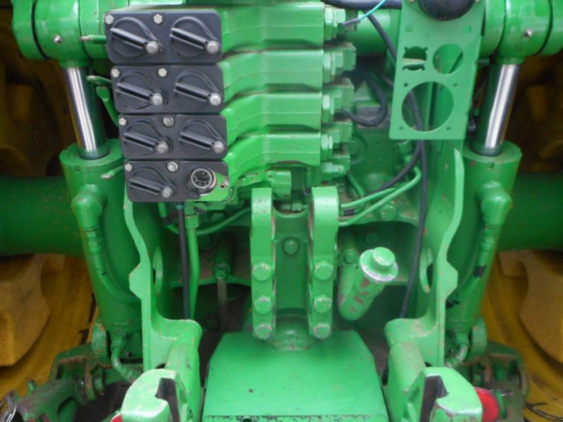 Oldtimer-Traktor a típus John Deere 8310, Neumaschine ekkor: Хмельницький (Kép 1)