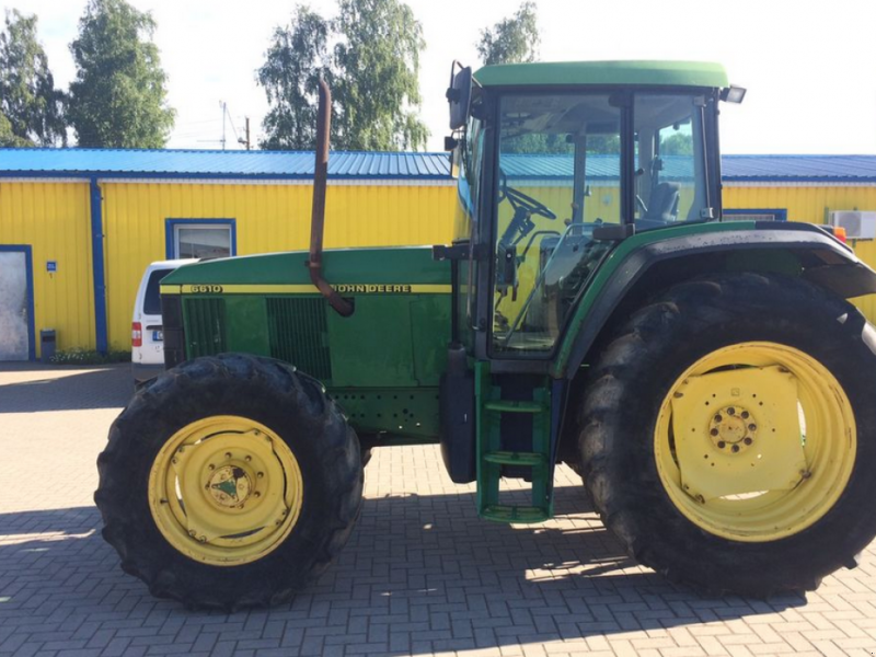 Oldtimer-Traktor a típus John Deere 6610, Neumaschine ekkor: Київ (Kép 1)