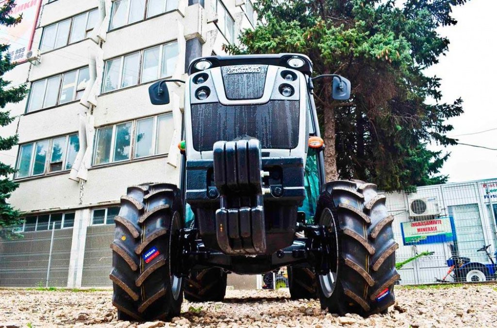 Oldtimer-Traktor a típus Antonio Carraro V 80, Neumaschine ekkor: Київ (Kép 6)