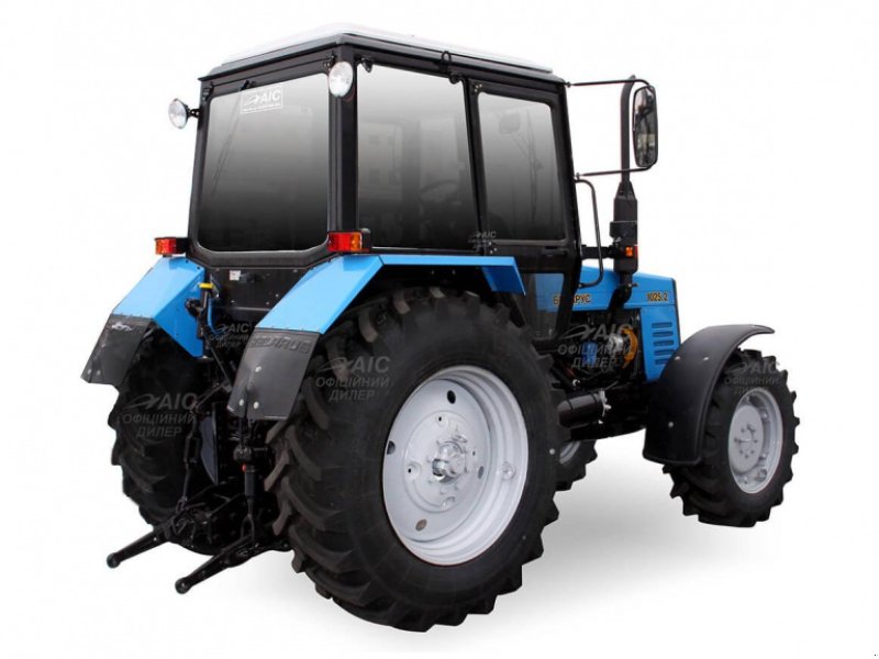 Oldtimer-Traktor a típus Belarus Беларус-1025.2, Neumaschine ekkor: Дніпро
