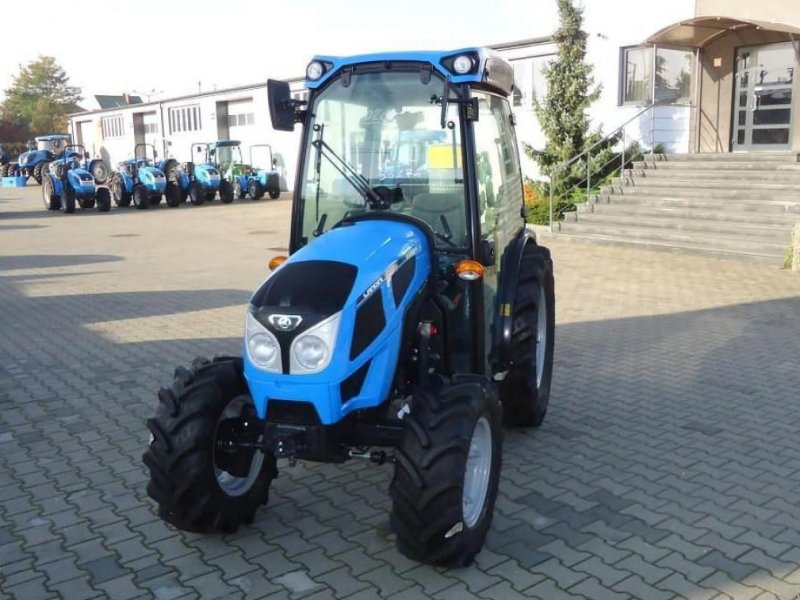 Oldtimer-Traktor a típus Landini Mistral 50, Neumaschine ekkor: Київ
