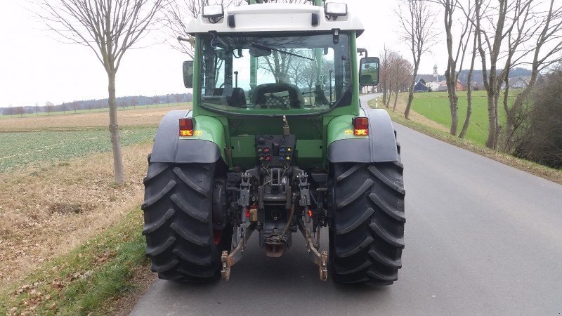 Traktor a típus Fendt Suche Fendt der Serie 200 bis 211, Gebrauchtmaschine ekkor: Reuth (Kép 28)